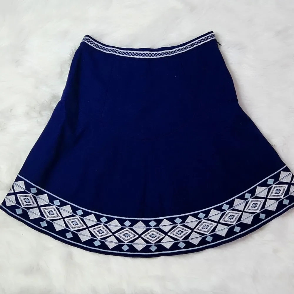 Shoshanna Navy A-line mini skirt  embroidered hem‎ size 2